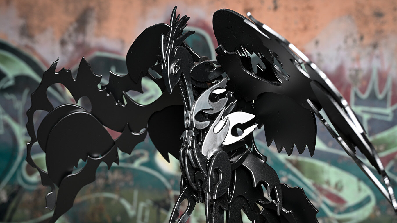 Metal sculpture by Karel Frometa